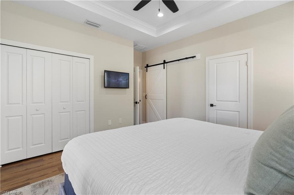 1324 Giddens AVE-17
