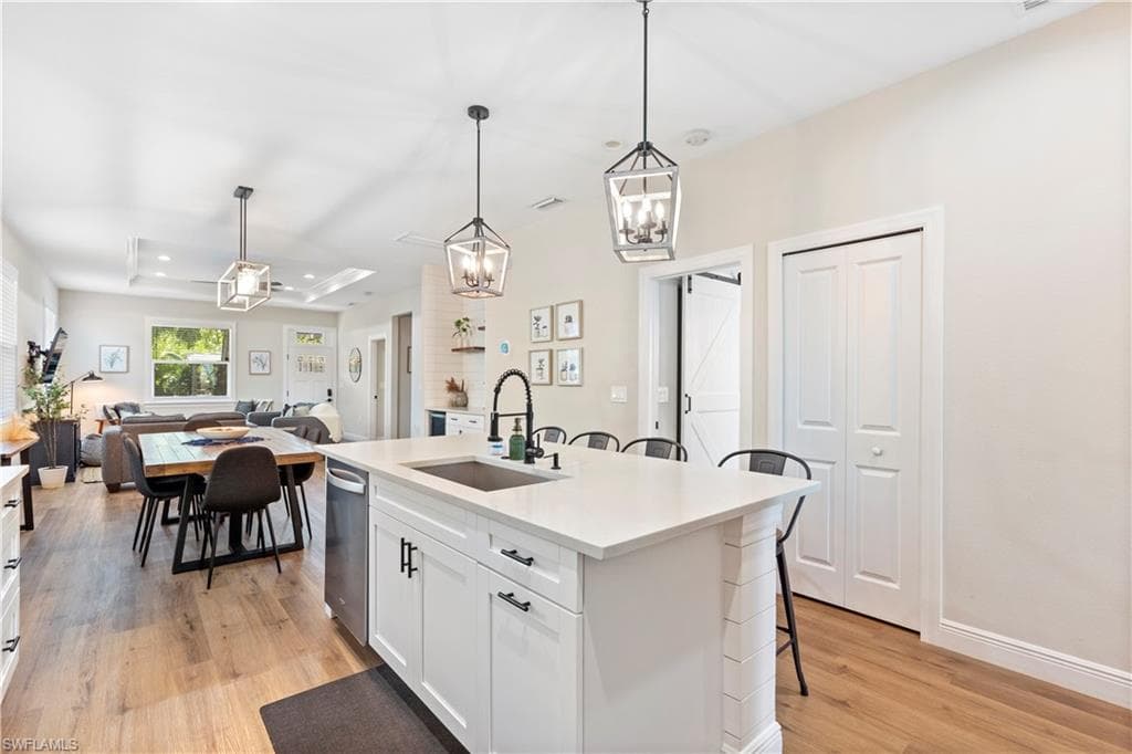 1324 Giddens AVE-14