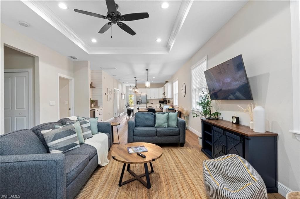 1324 Giddens AVE-3