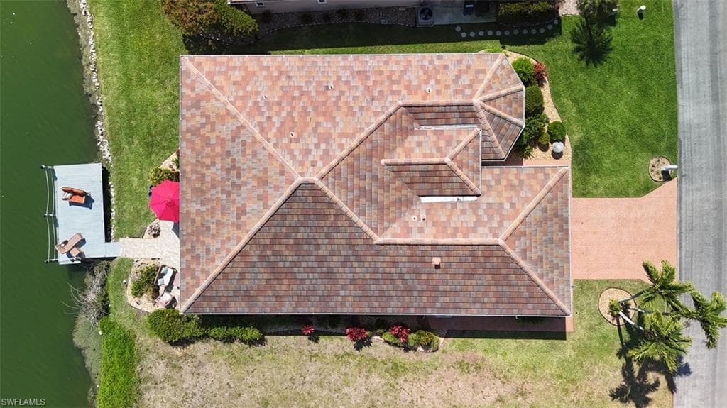 14490 Laguna DR-9