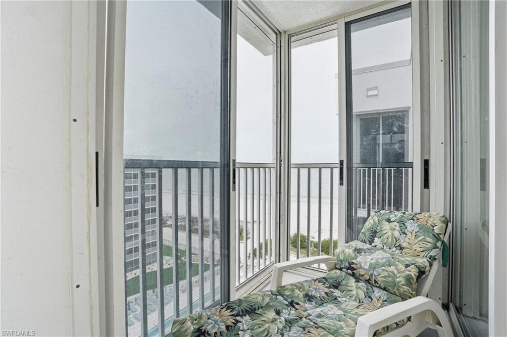 7146 Estero BLVD PH14-32