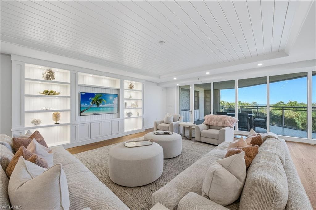 11125 Gulf Shore DR 308-5