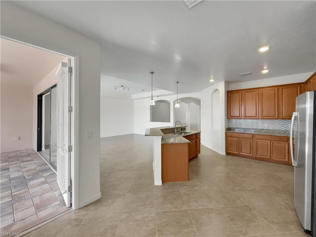 14354 Mindello DR-12