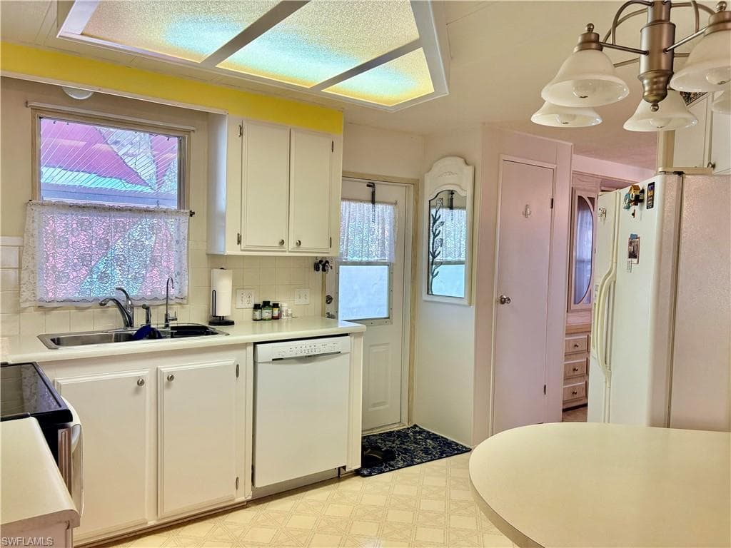 2787 Breezewood DR-10
