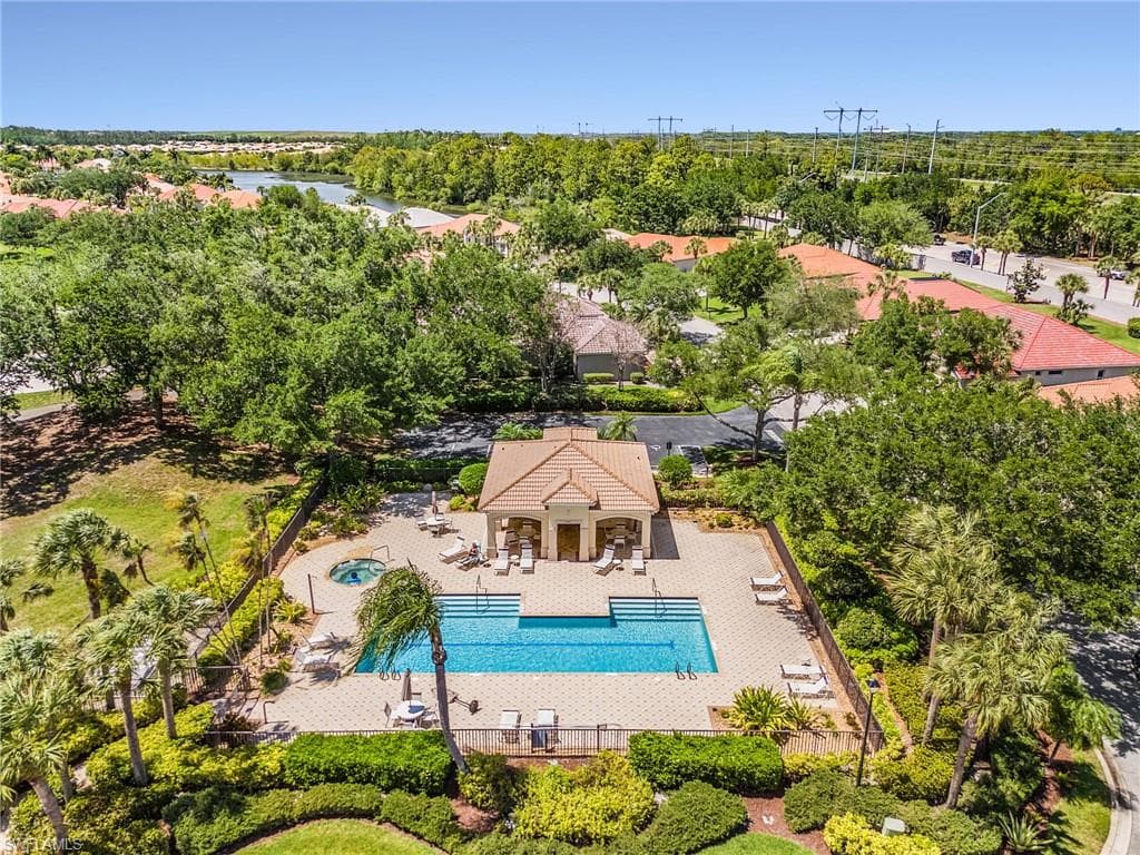 12037 Brassie CIR D202-33