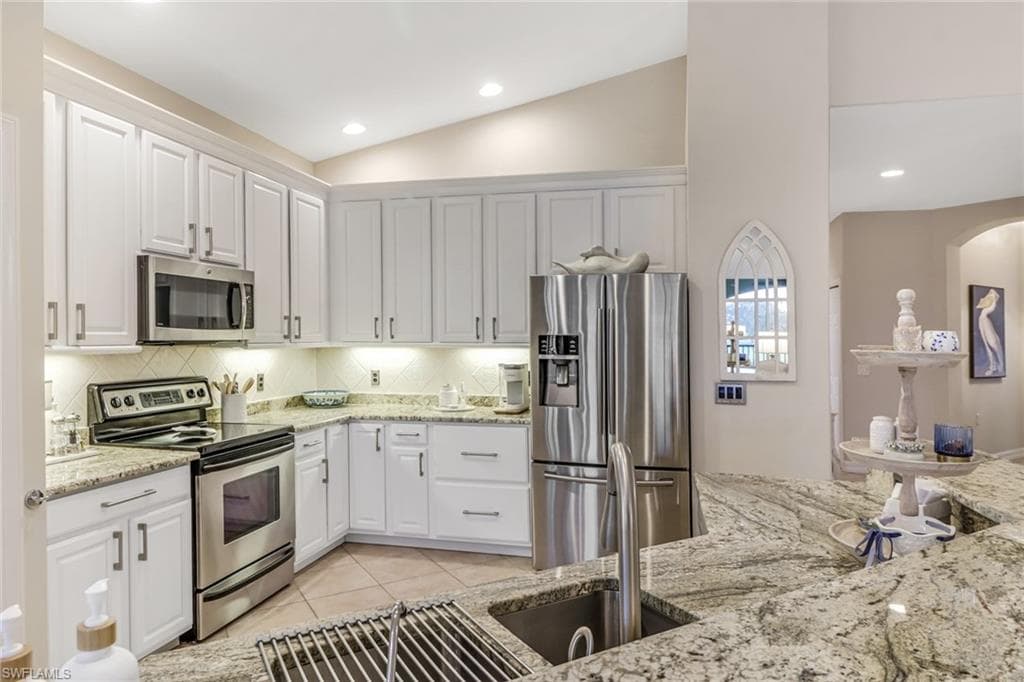 12037 Brassie CIR D202-15
