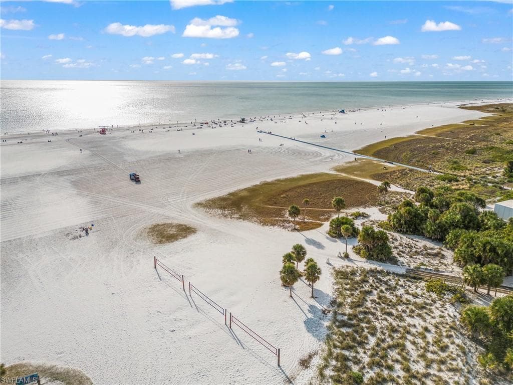 915 Beach RD 215-37