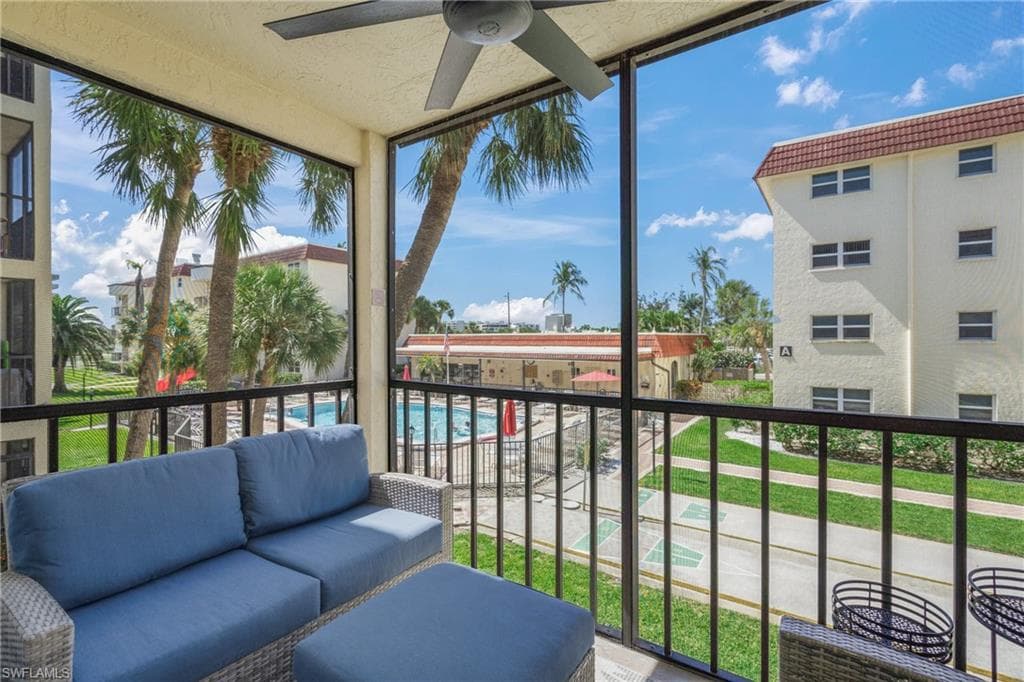 915 Beach RD 215-14