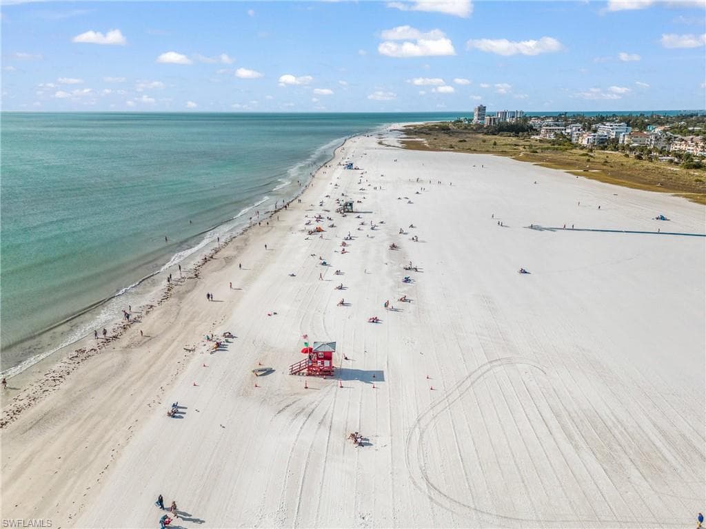 915 Beach RD 215-39