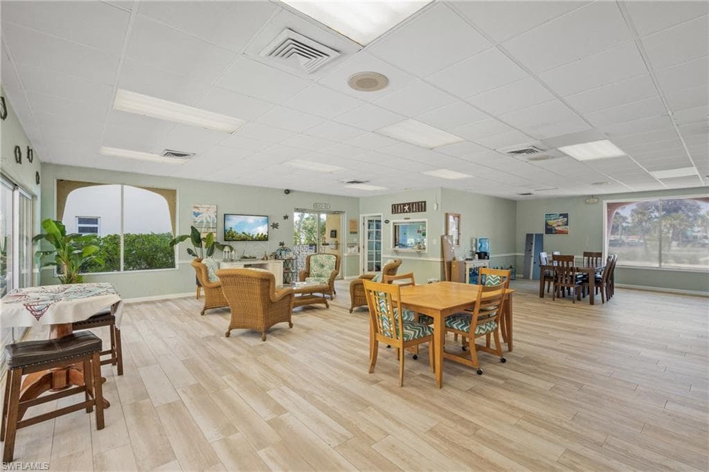 915 Beach RD 215-28