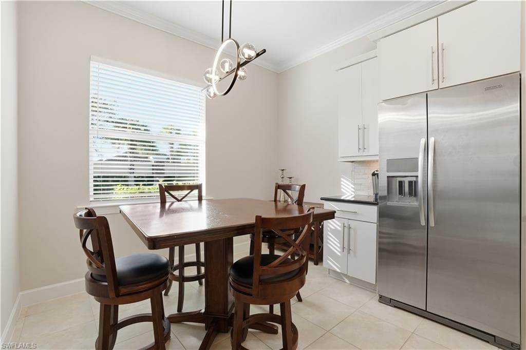 9328 Fieldstone LN-12