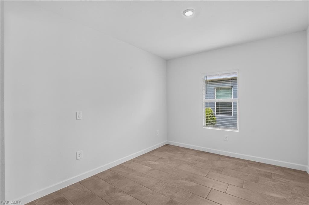 14855 Bluewater RD-18
