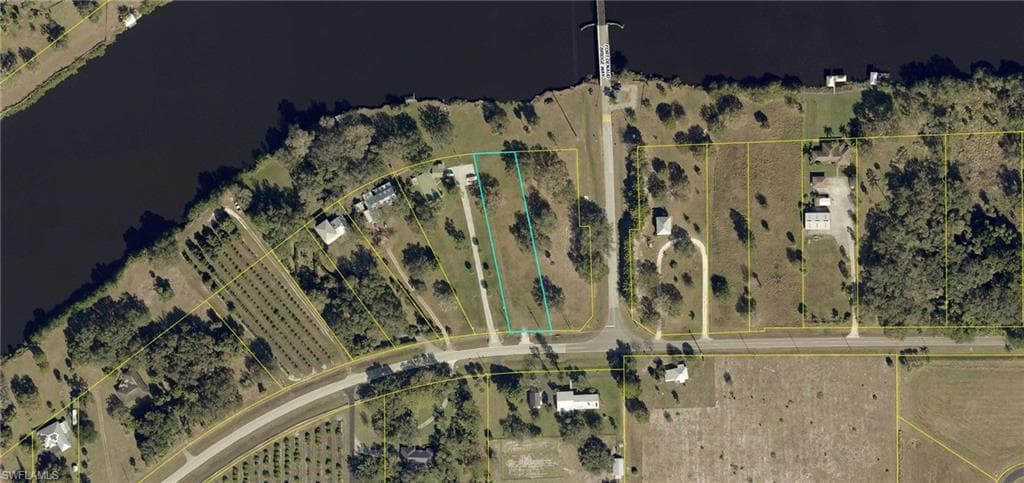 4500 Fort Denaud RD-3
