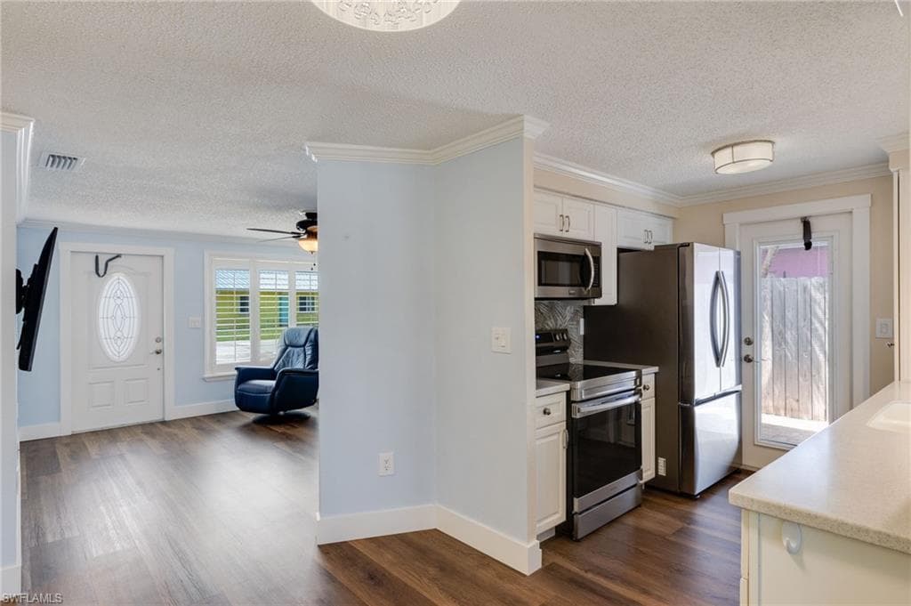 2639 Bridgeview ST-3