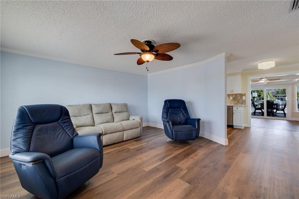 2639 Bridgeview ST-7