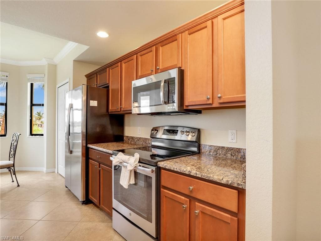 17941 Bonita National BLVD 333-5