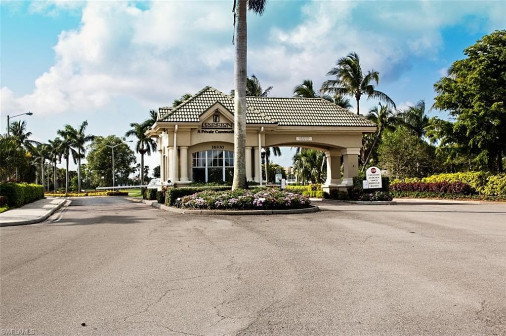 9270 Bayberry BEND 202-42