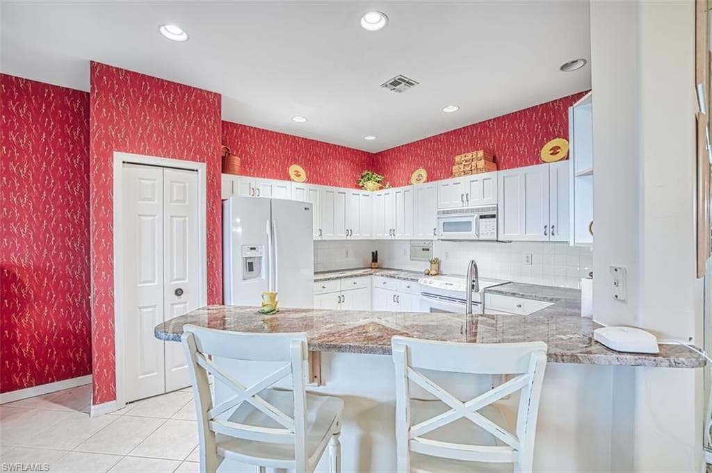 9270 Bayberry BEND 202-12