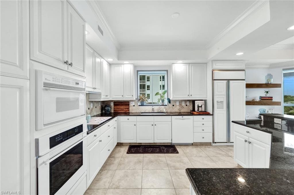 295 Grande WAY 306-12