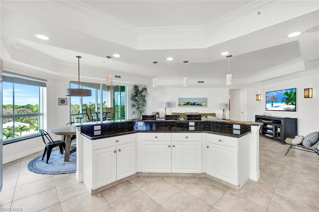 295 Grande WAY 306-14