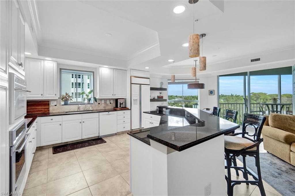 295 Grande WAY 306-11