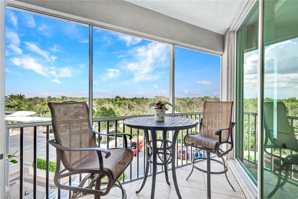 295 Grande WAY 306-19