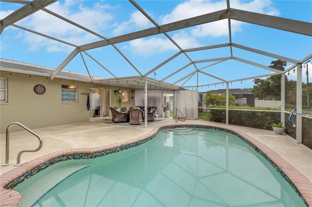 12207 De Moya DR-21
