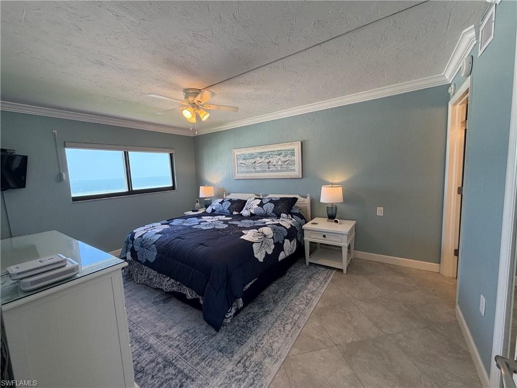 6400 Estero BLVD 402-19