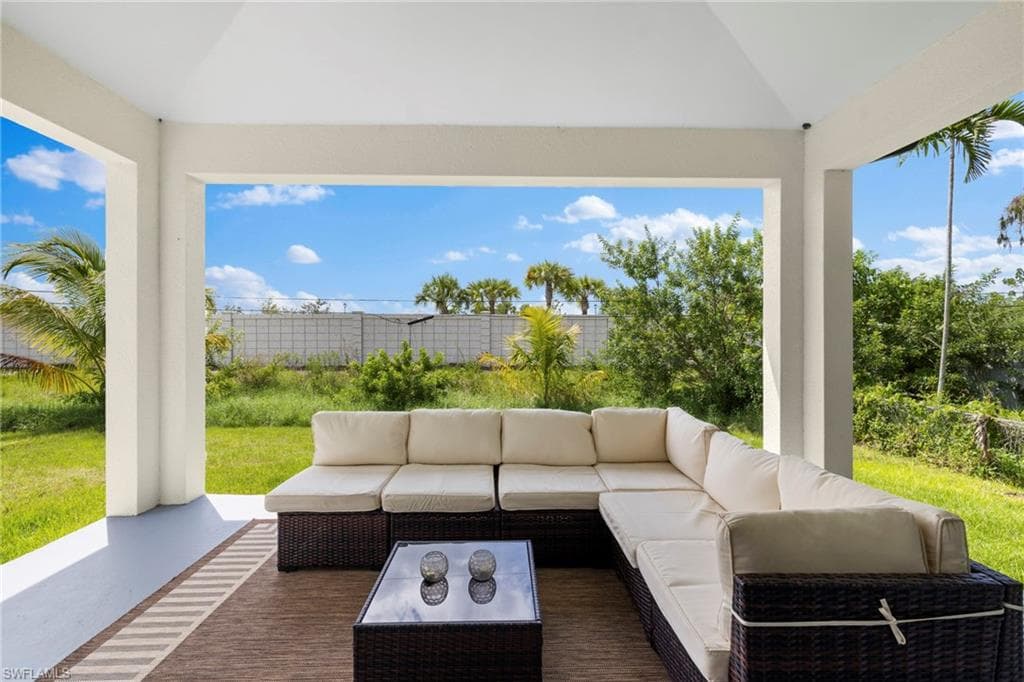 3032 Woodside AVE-33