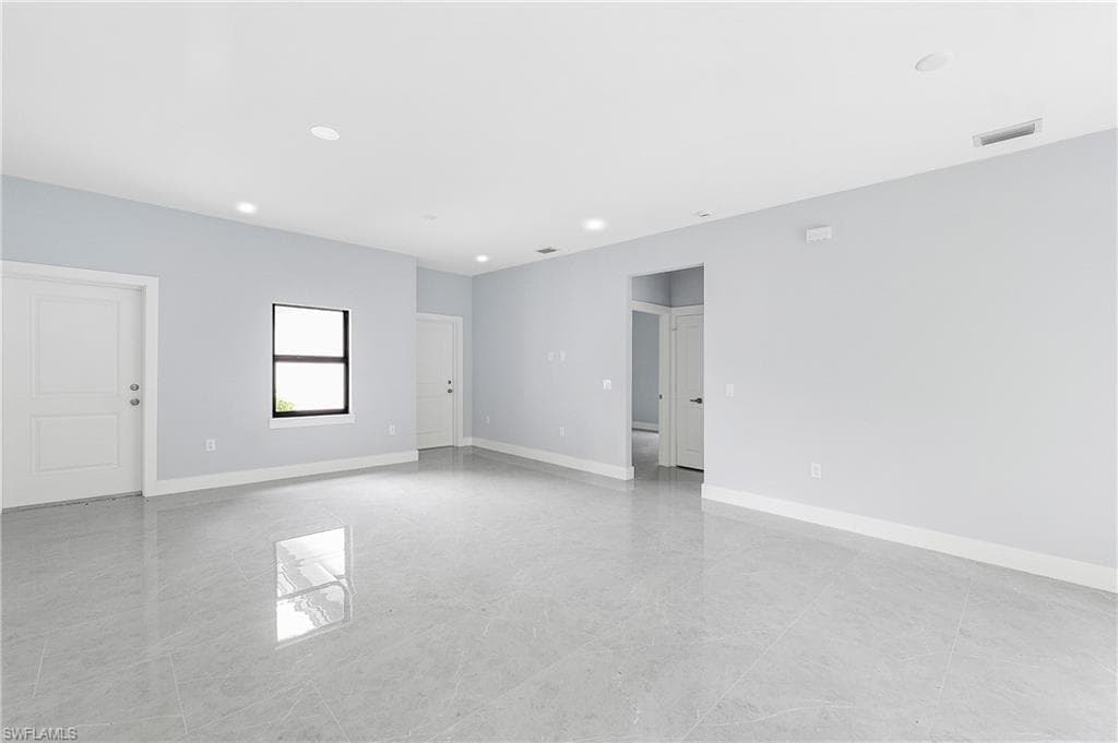 2677 62nd AVE NE-16