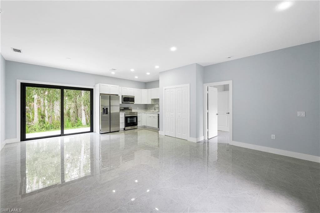 2677 62nd AVE NE-12