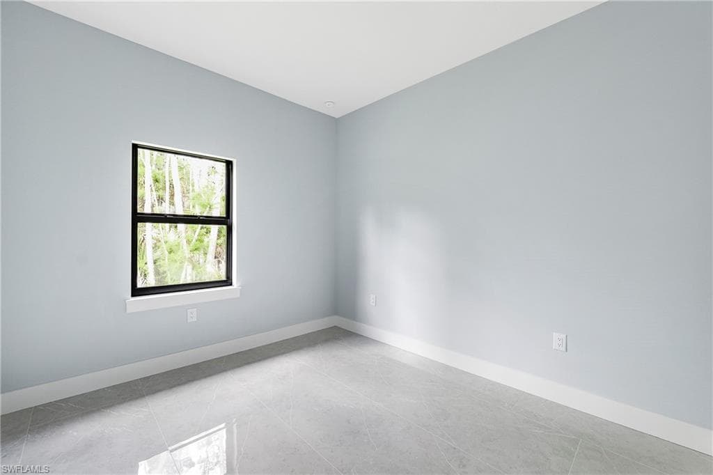 2677 62nd AVE NE-20