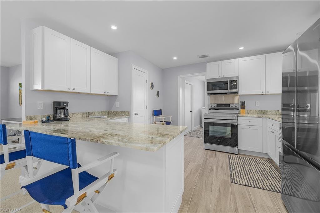 2 Fairview BLVD-6