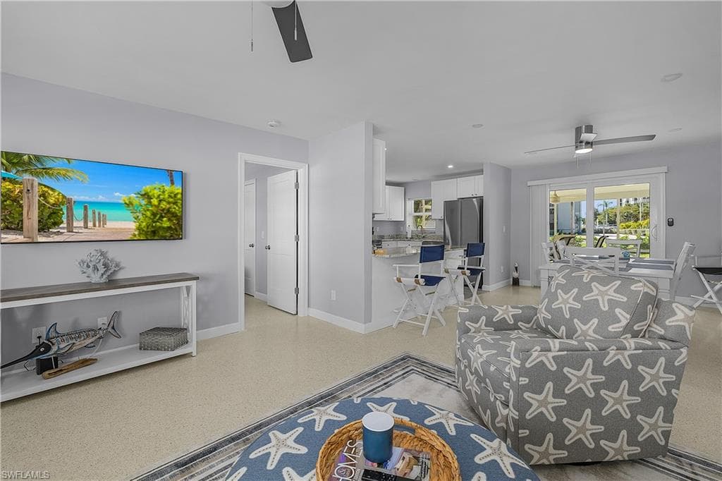 2 Fairview BLVD-3