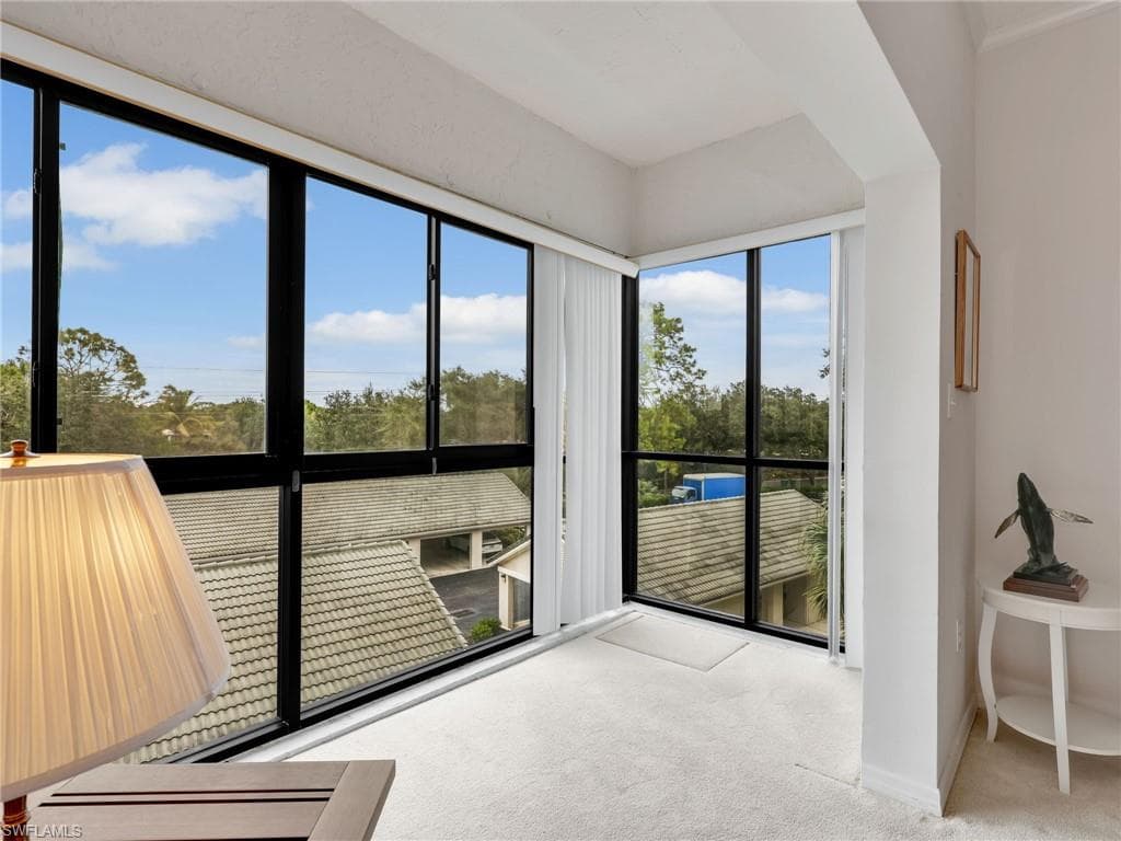 900 Arbor Lake DR 301-12