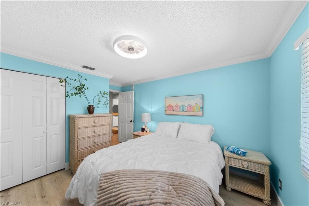 5741 Deauville CIR F301-7