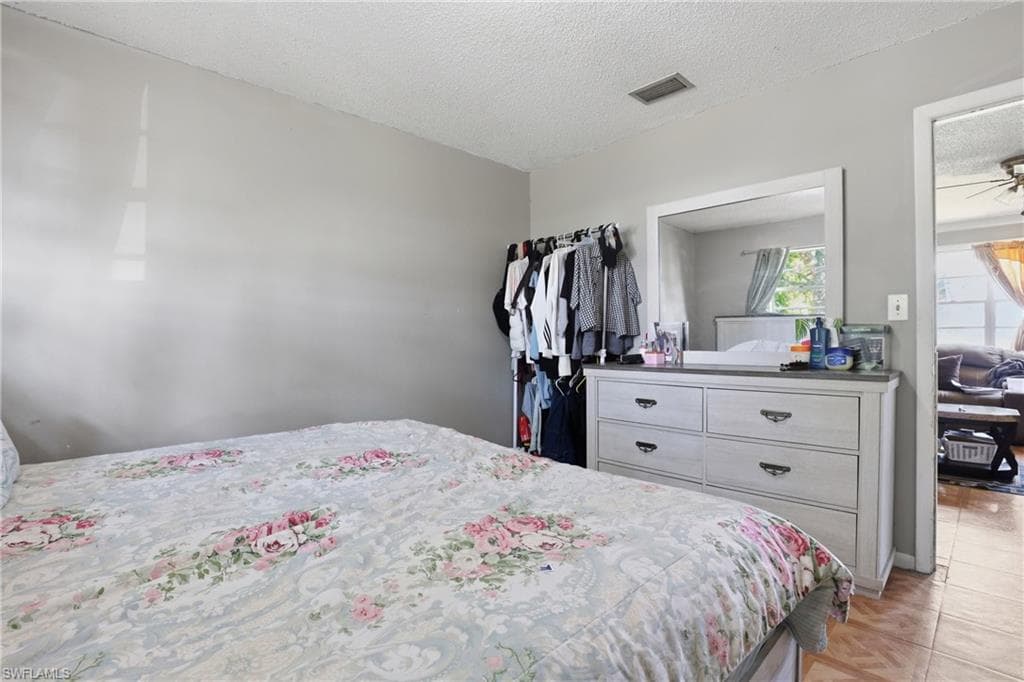 1132 Mississippi AVE-13
