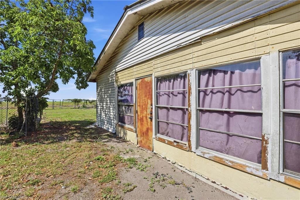 1132 Mississippi AVE-24