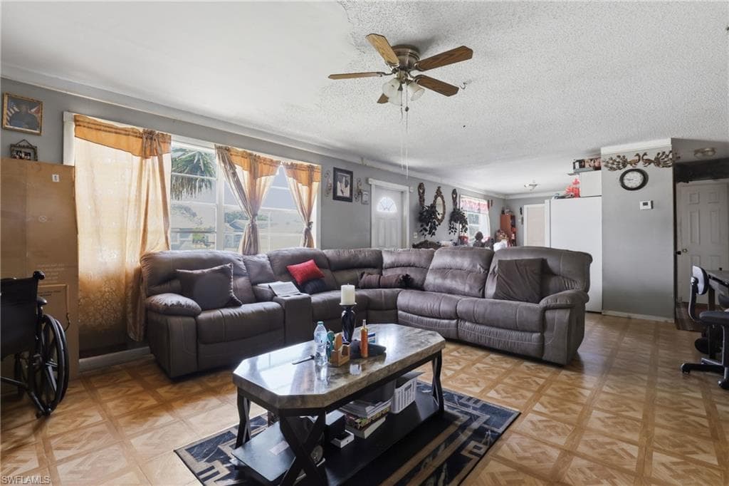 1132 Mississippi AVE-10
