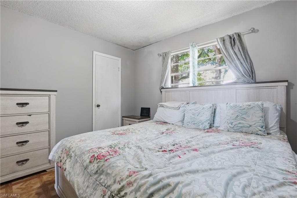 1132 Mississippi AVE-14