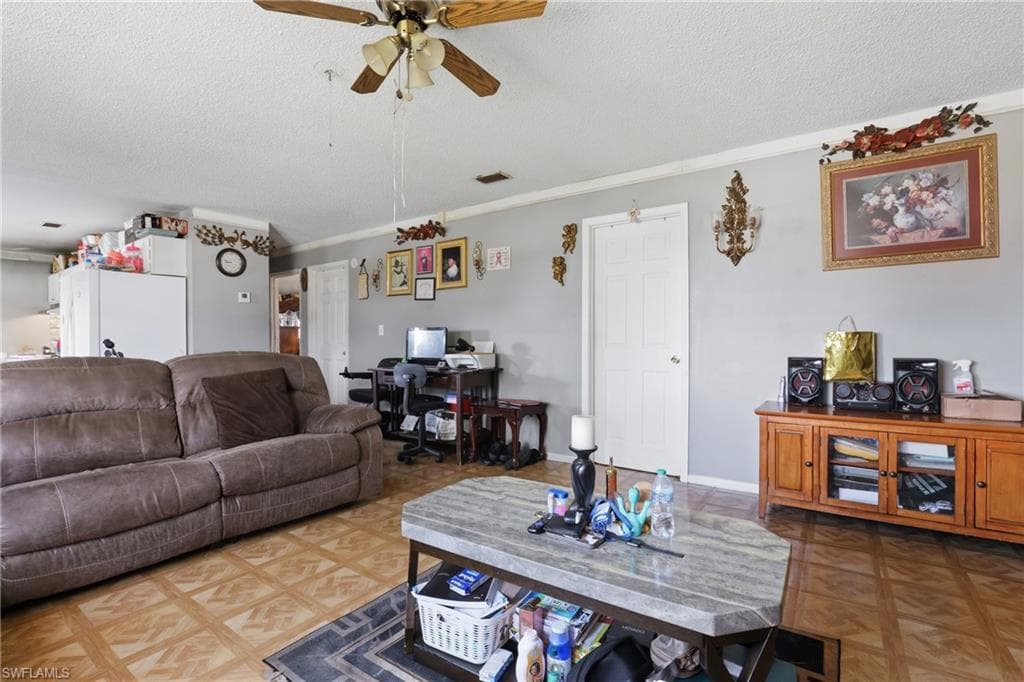 1132 Mississippi AVE-11