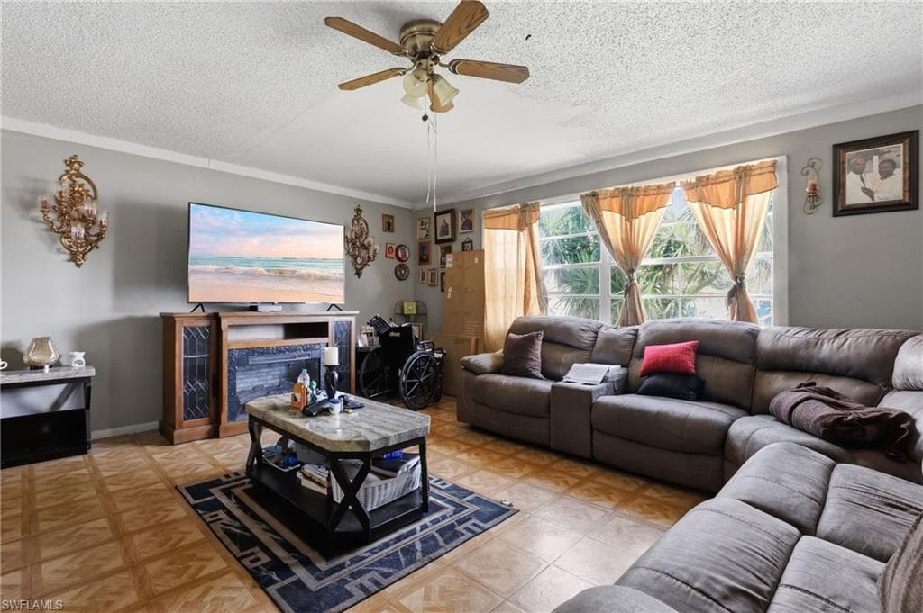 1132 Mississippi AVE-8