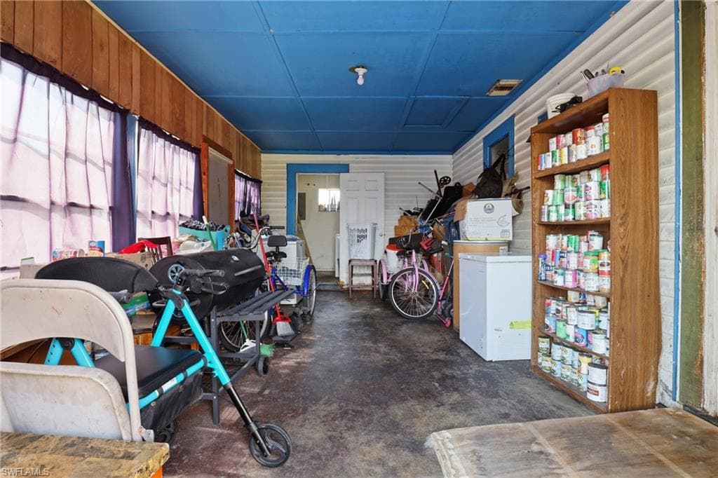1132 Mississippi AVE-21