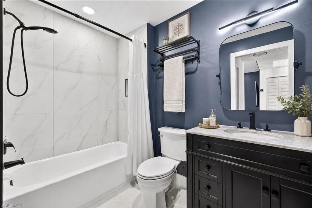 1033 Egrets Walk CIR 103-8