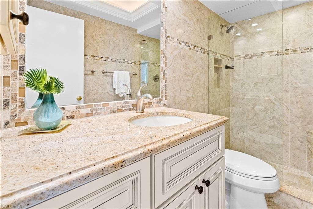 320 Seaview CT 2-805-12