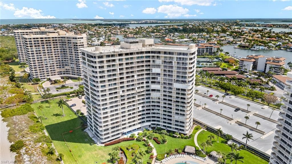 320 Seaview CT 2-805-26