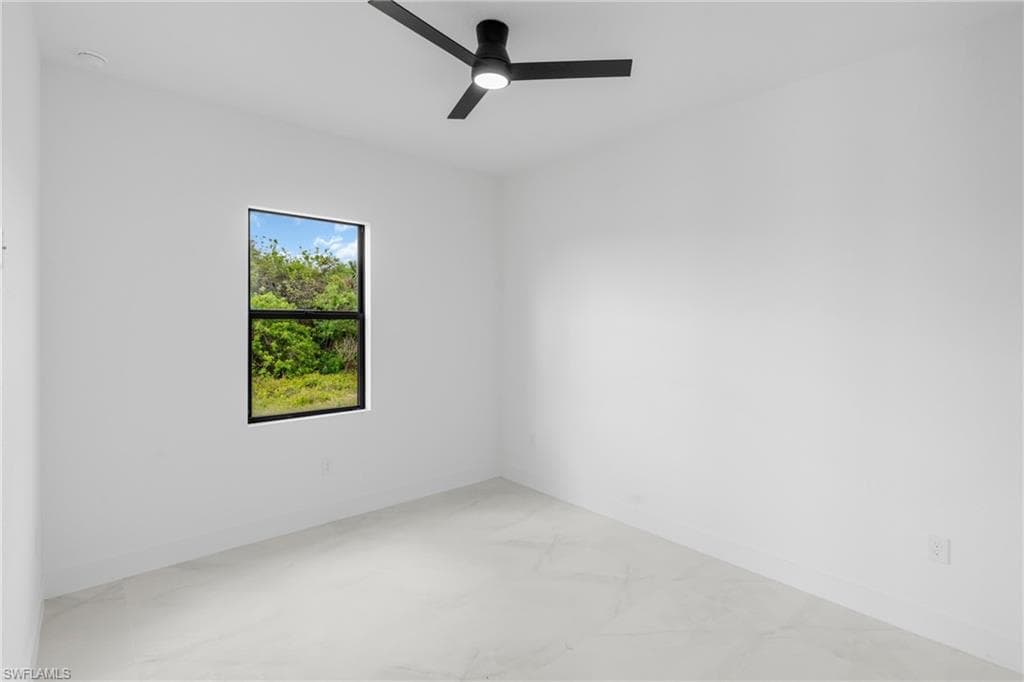 8005 Sunrise CIR-24