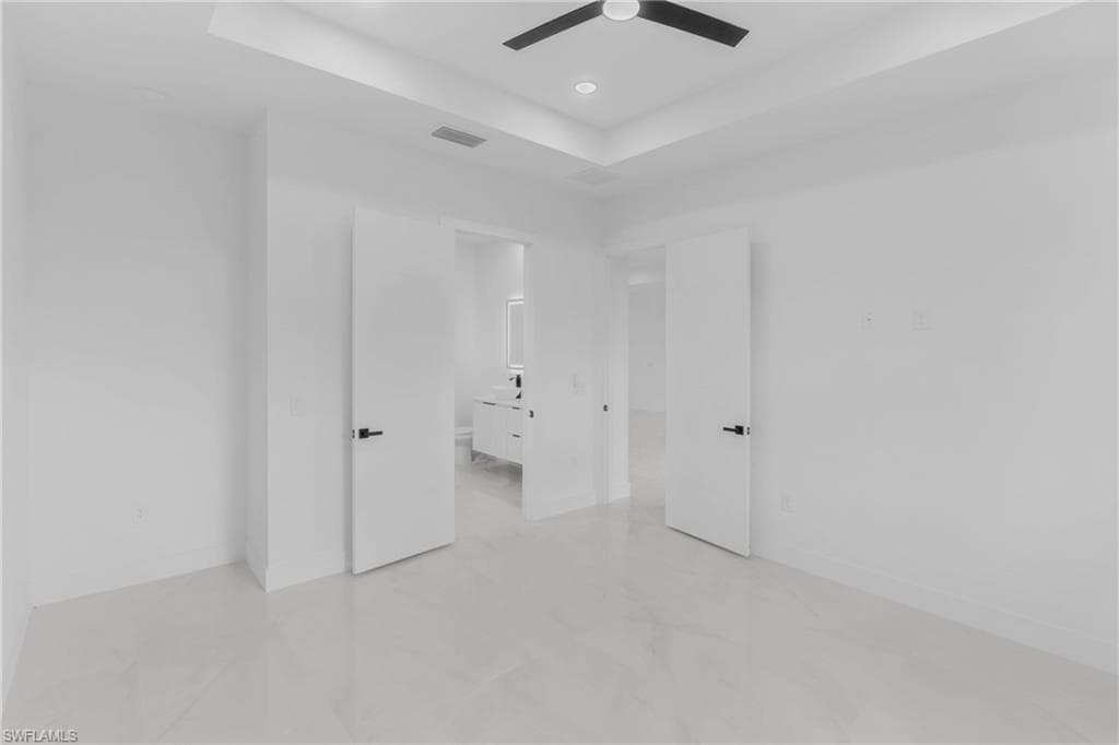 8005 Sunrise CIR-37