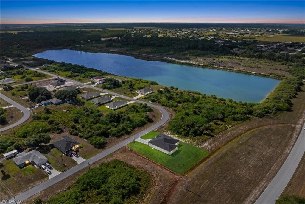 8005 Sunrise CIR-45