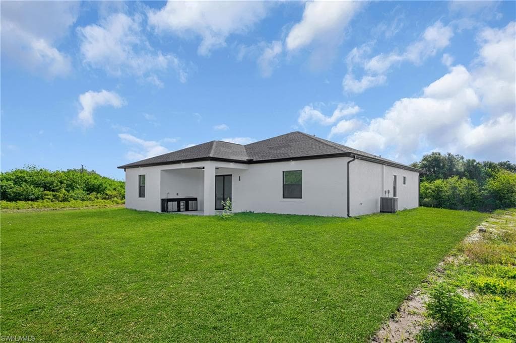 8005 Sunrise CIR-43